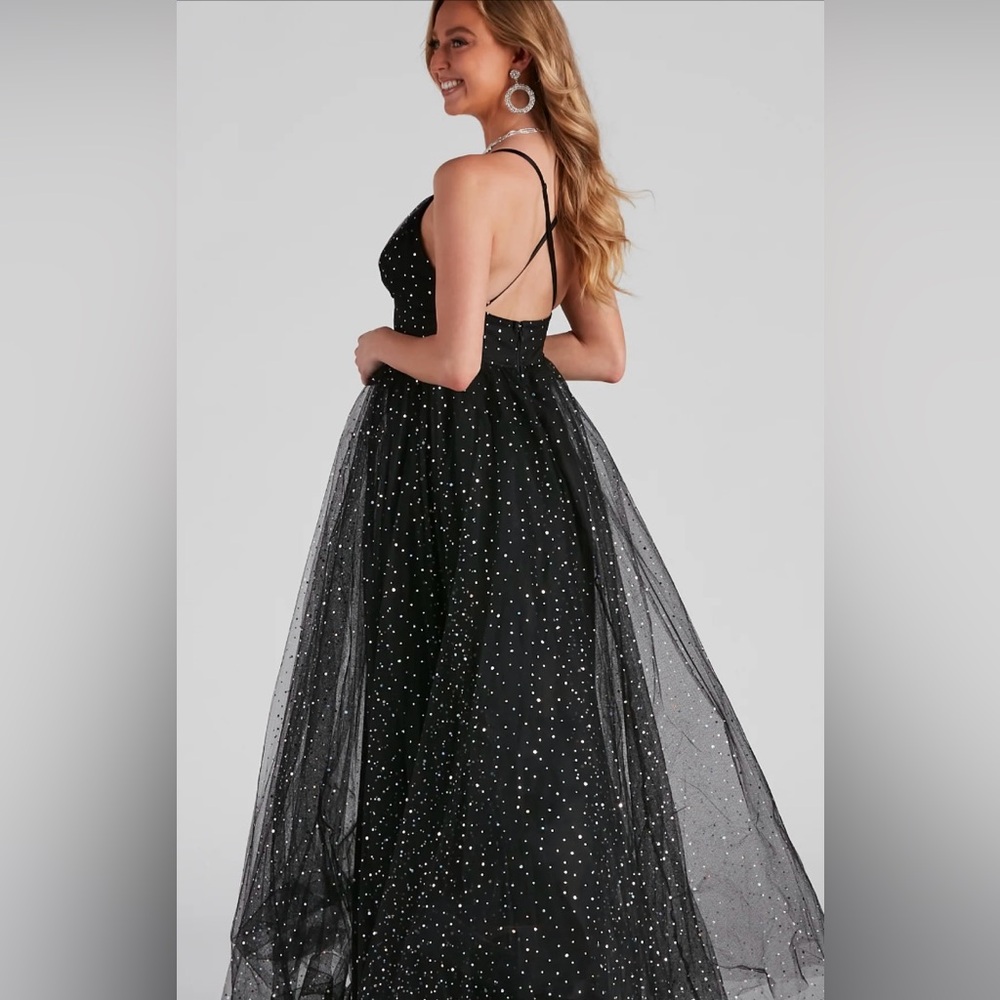 Windsor Vanessa V-Neck plunging Tulle Gown iridescent sequins dots evening Prom - Picture 2 of 13